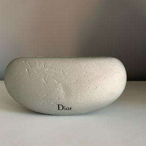 • dior glasses case •